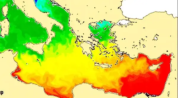 Temperatura wody i warunki pogodowe w Morzu Egejskim w różnych miesiącach